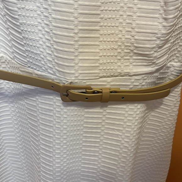 Emma Michelle texture white dress size 6 - Picture 2 of 12